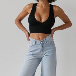 Urban Outfitters Out From Under Hailey Seamless Plunge Bra Top Black